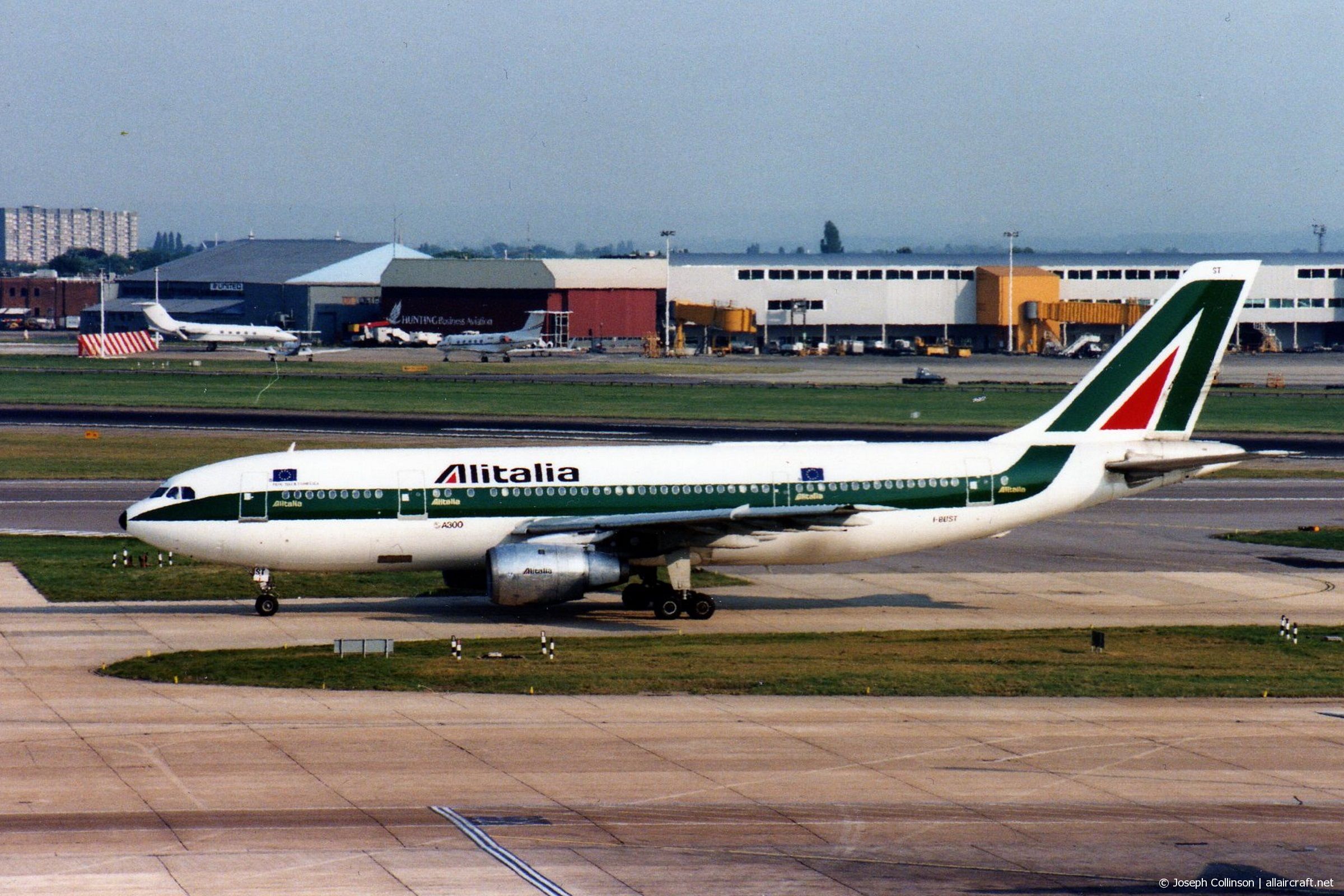 I-BUST (068) 1979 Airbus A300B4-103