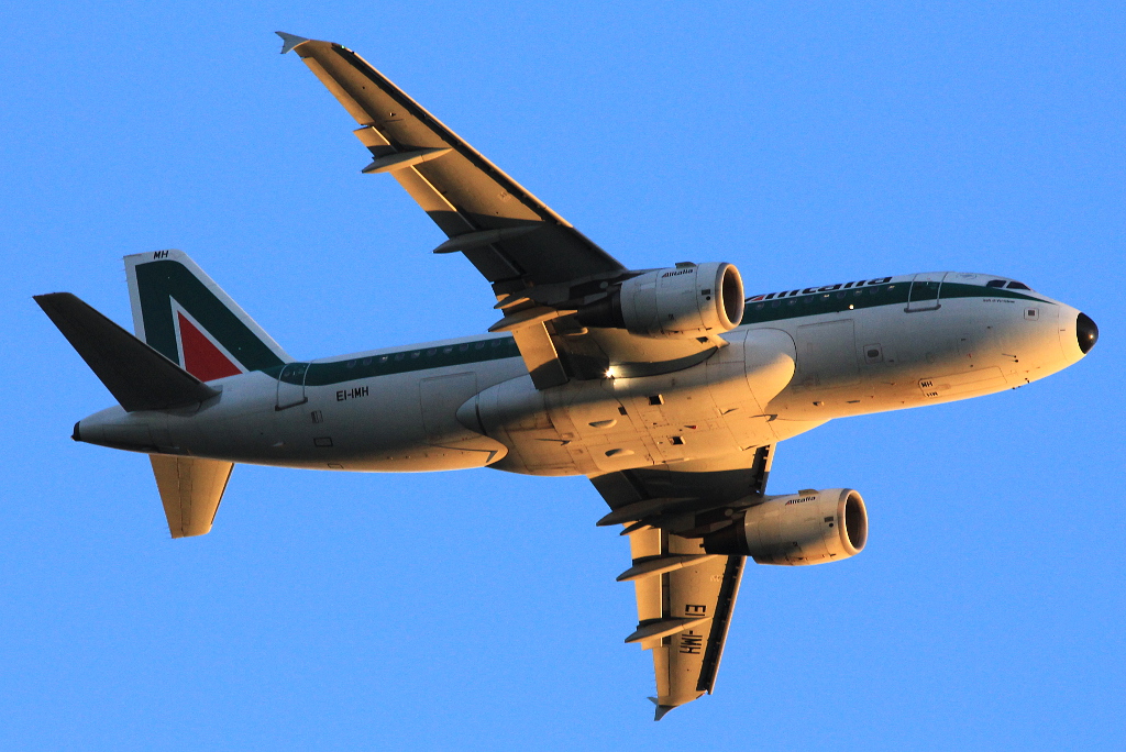 EI-IMH (2101) 2004 Airbus A319-112