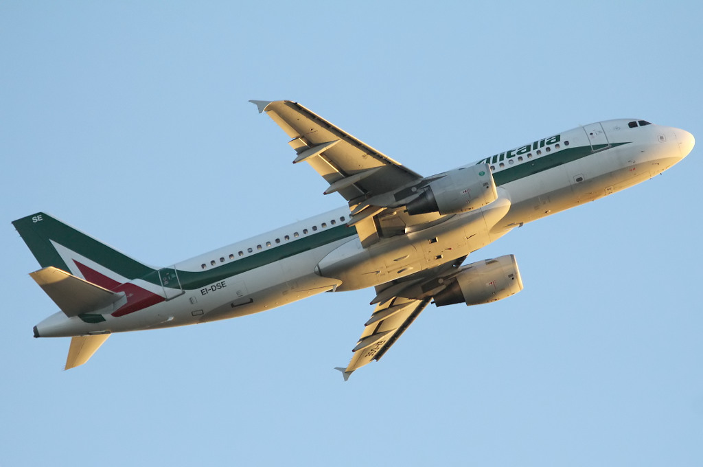 EI-DSE (3079) 2007 Airbus A320-216
