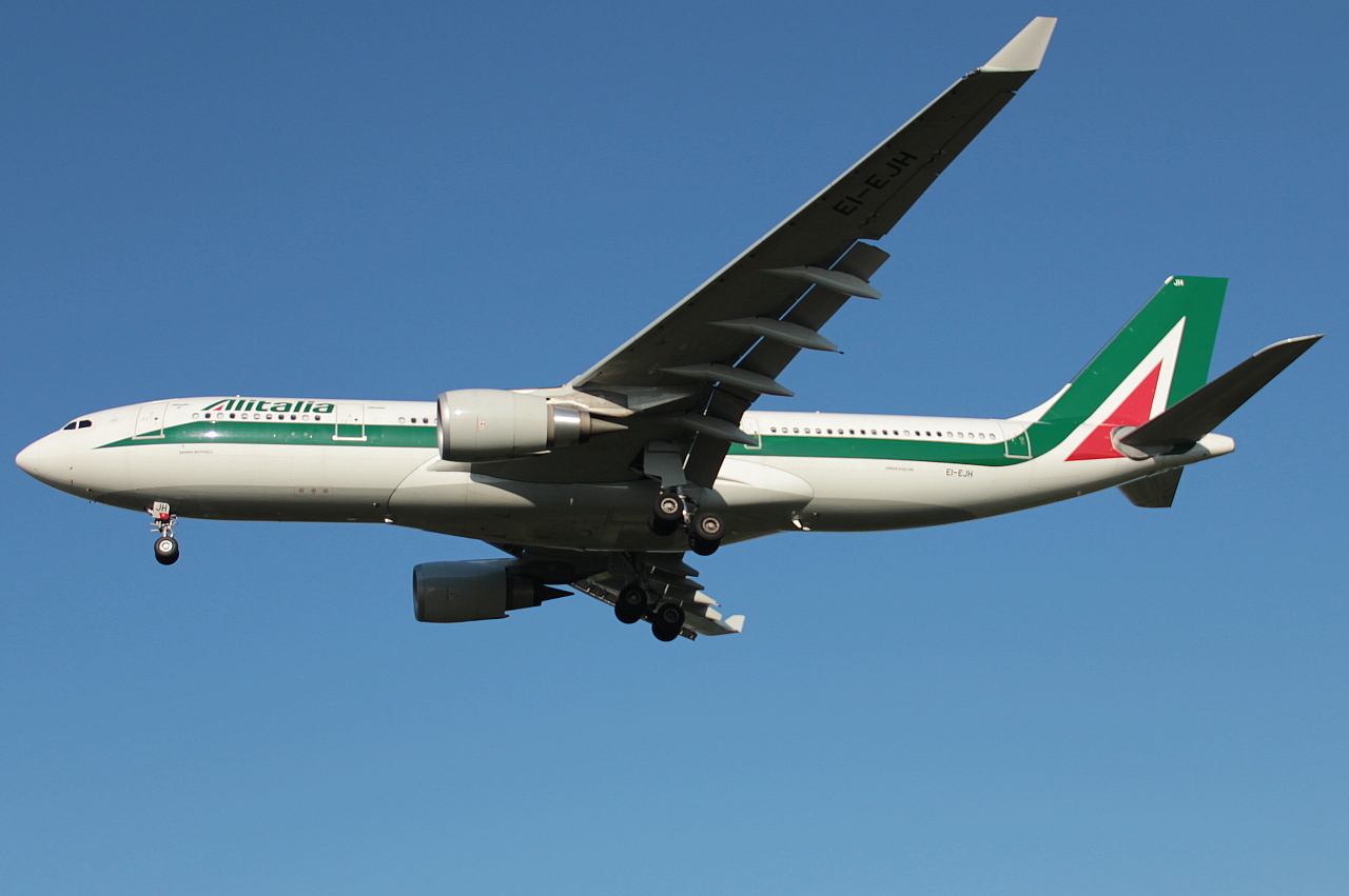 EI-EJH (1135) 2010 Airbus A330-202