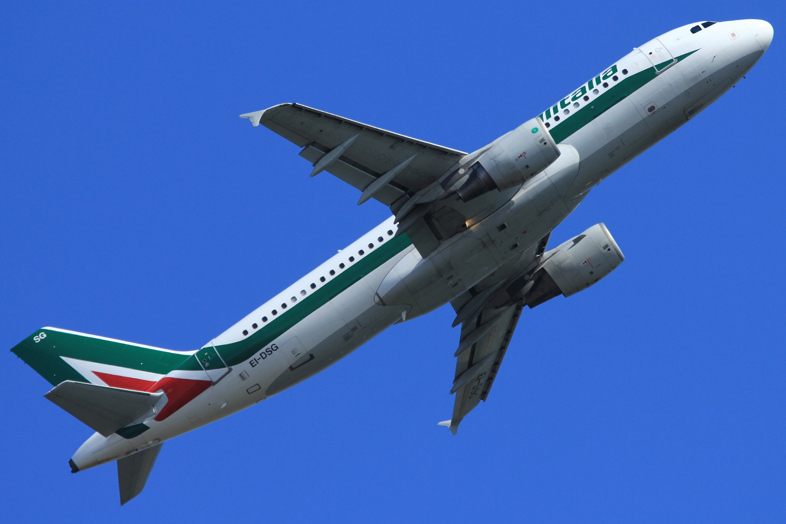 EI-DSG (3115) 2007 Airbus A320-216