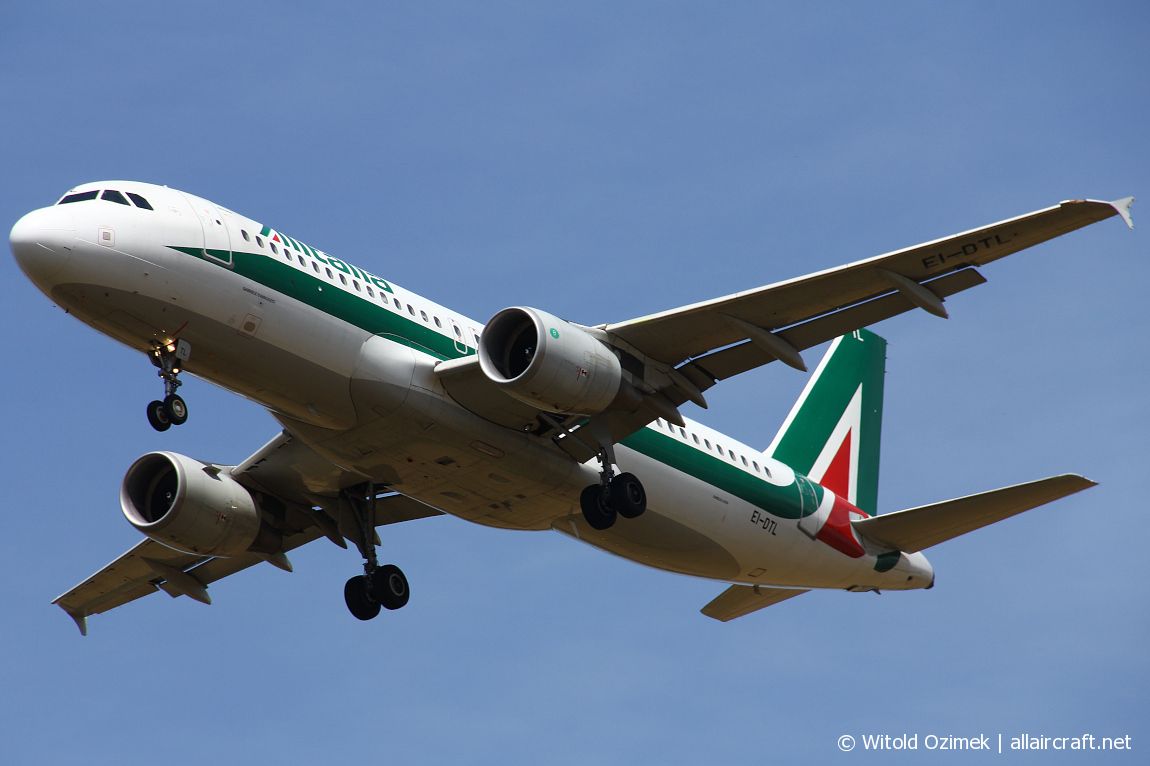 EI-DTL (4108) 2009 Airbus A320-216