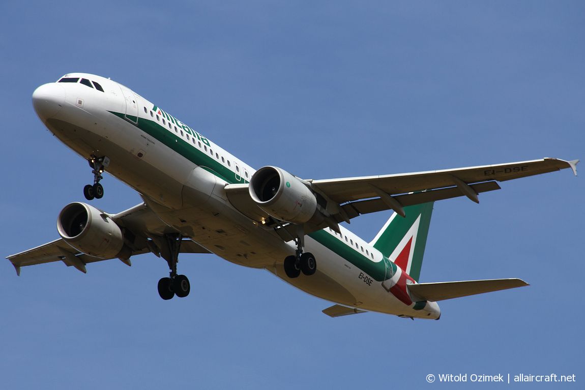 EI-DSE (3079) 2007 Airbus A320-216