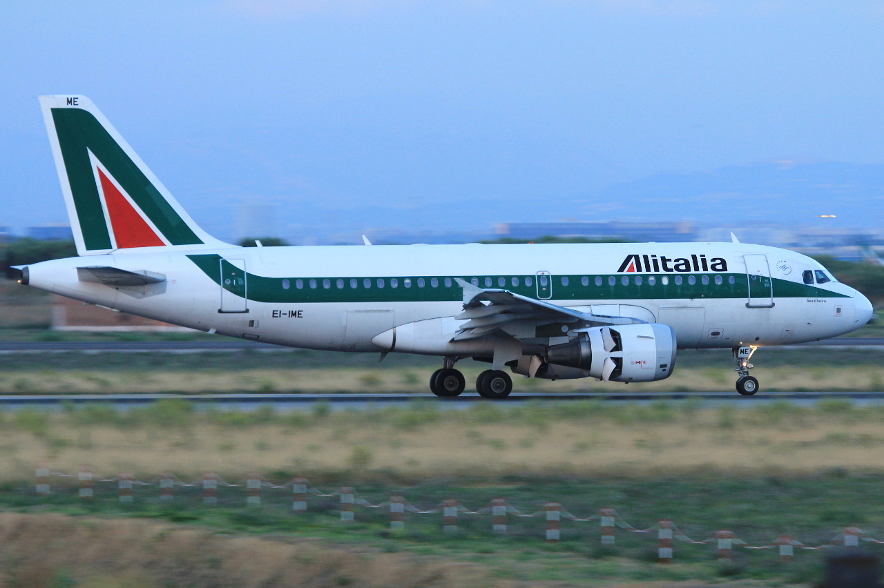 EI-IME (1740) 2002 Airbus A319-112