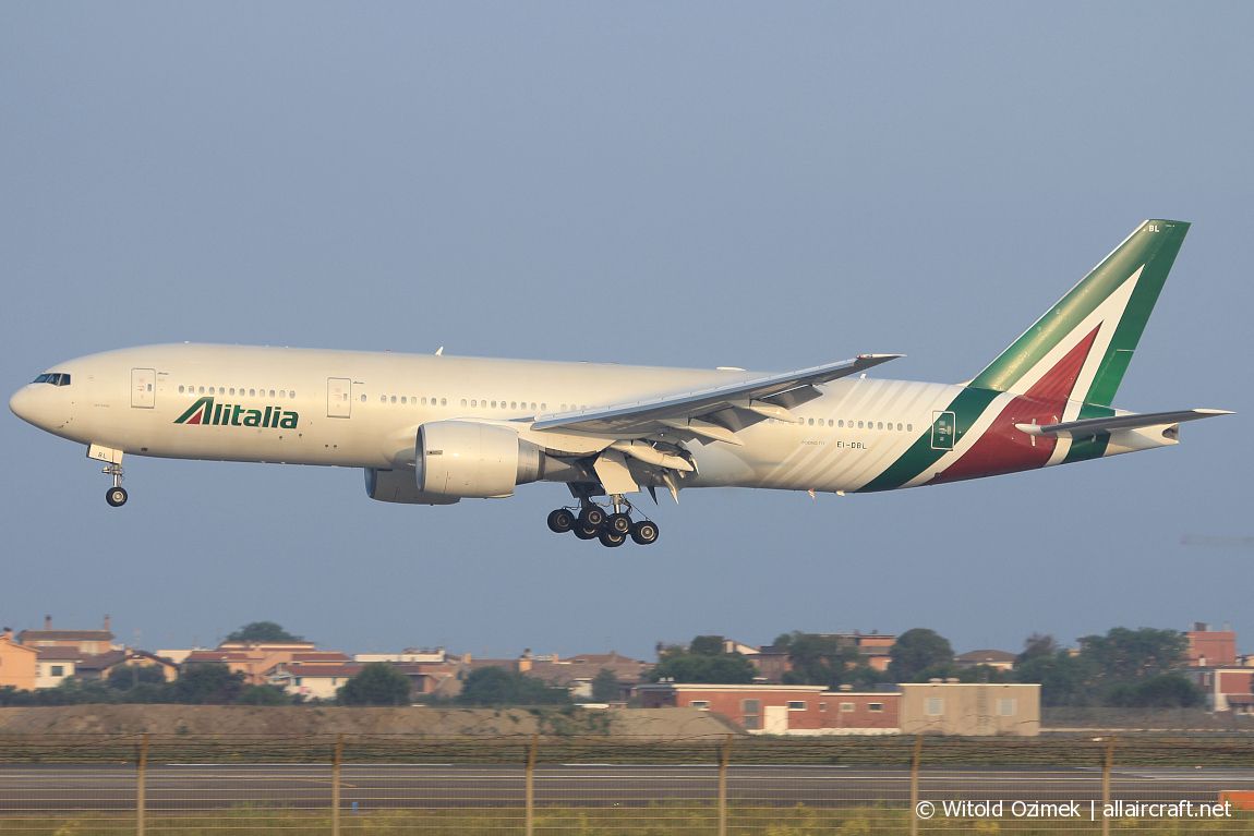 EI-DBL (32781) 2003 Boeing 777-243(ER)