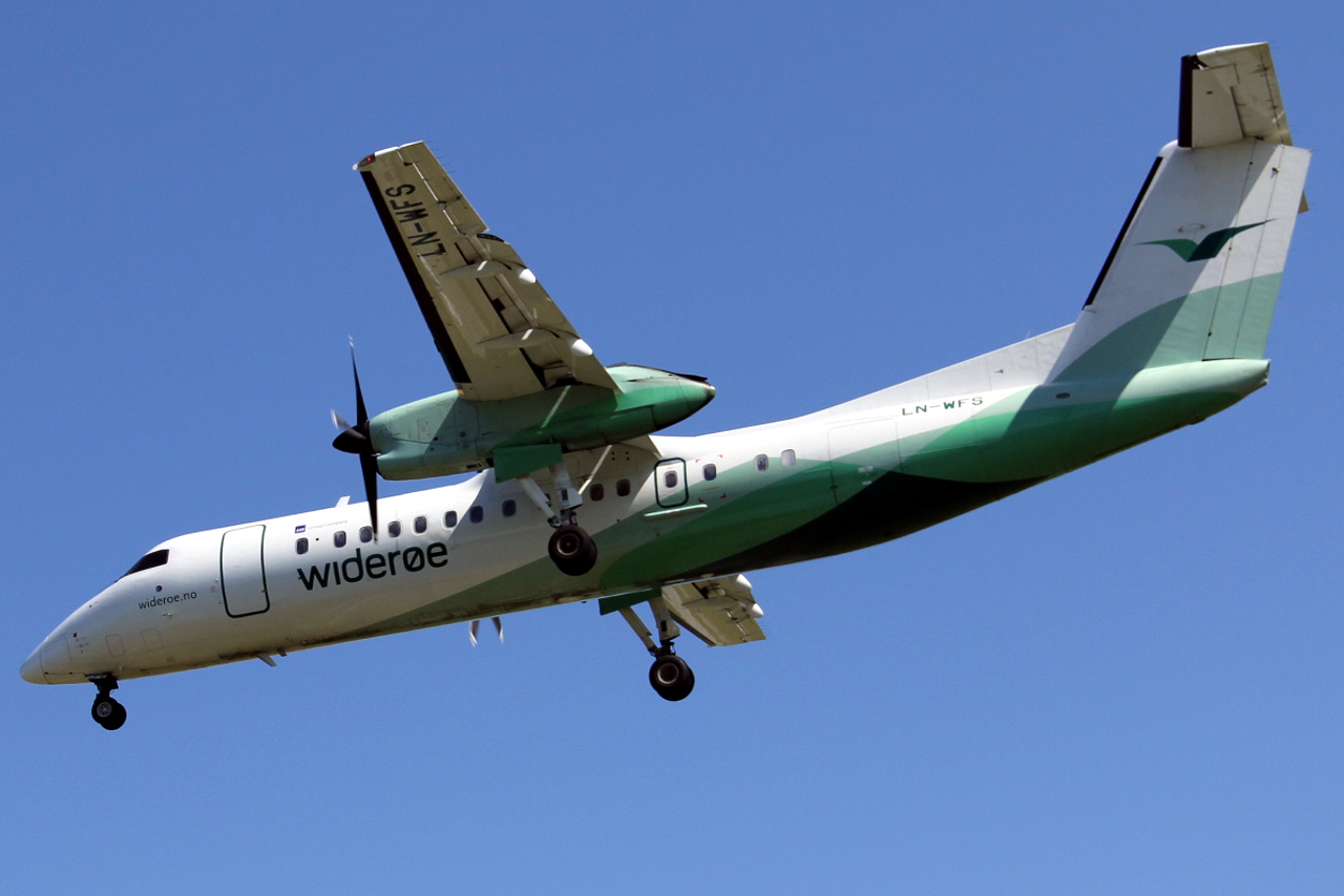 LN-WFS (535) 1999 Bombardier Dash 8-Q311