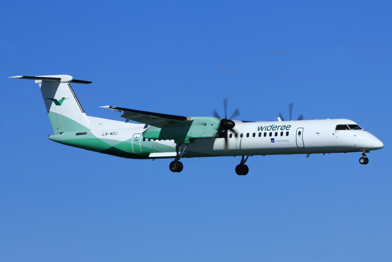 LN-WDJ, (cn 4290), Bombardier Dash 8-Q402