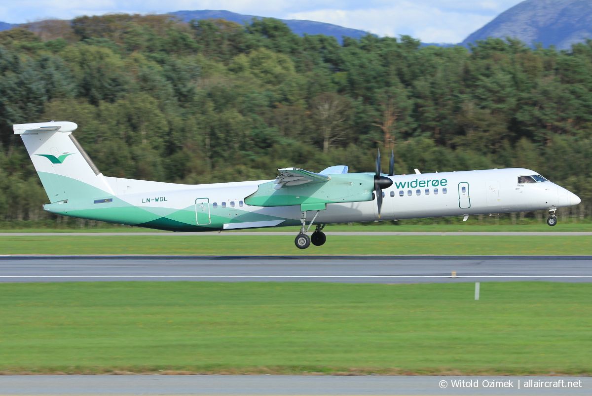 LN-WDL (4392) 2011 Bombardier Dash 8-Q402