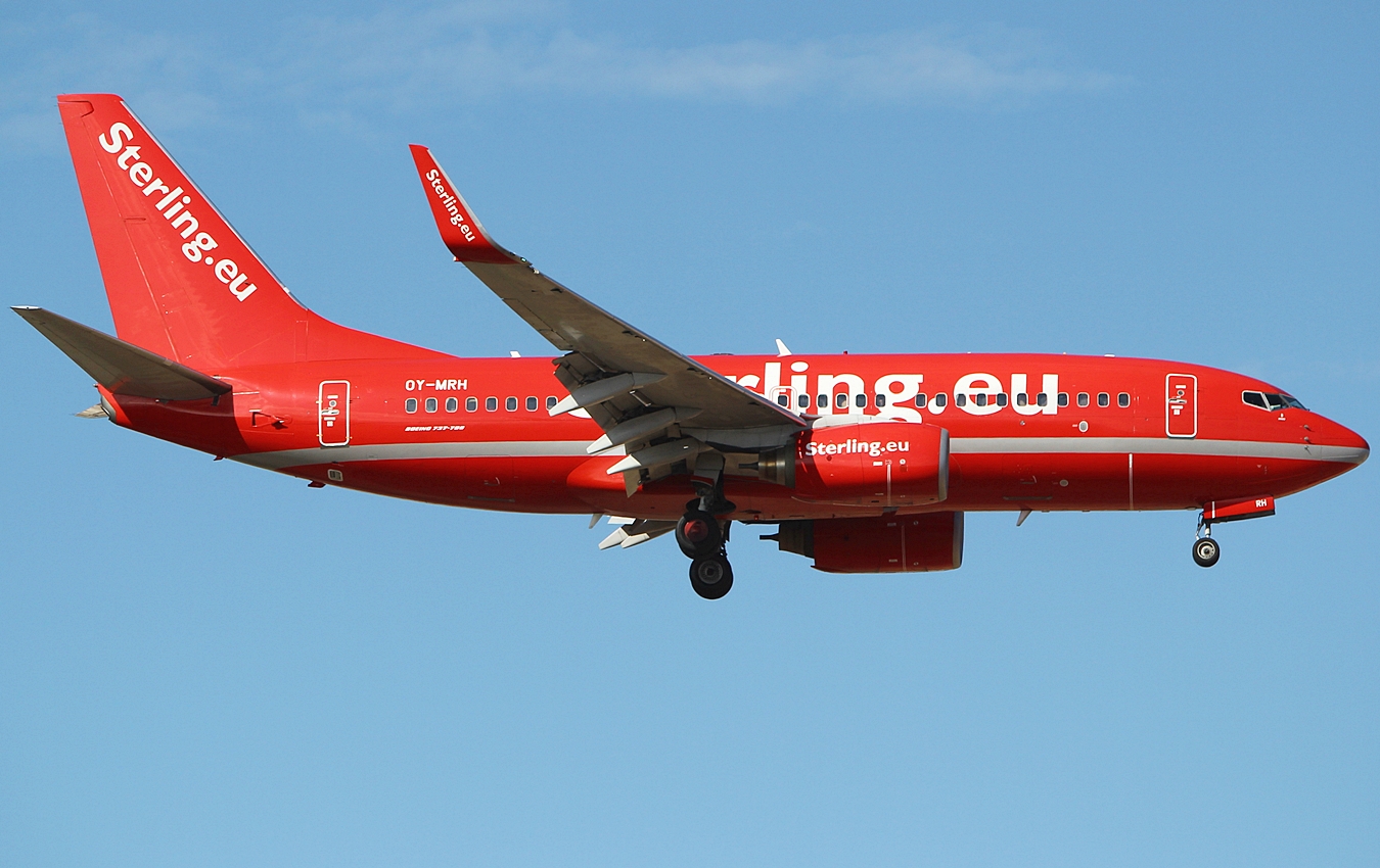 OY-MRH (28013) Boeing 737-7L9