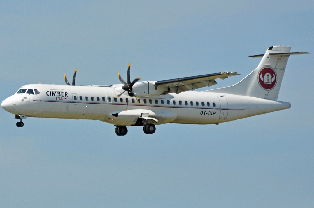 OY-CIM (468) 1996 ATR-72-500