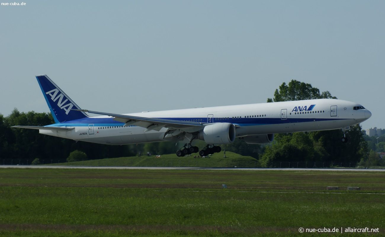 JA782A (33416) 2008 Boeing 777-381ER