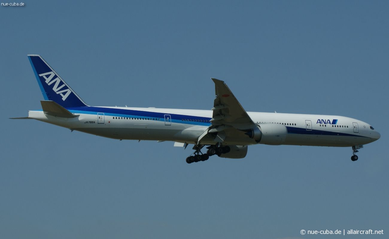 JA788A (40686) 2010 Boeing 777-381(ER)