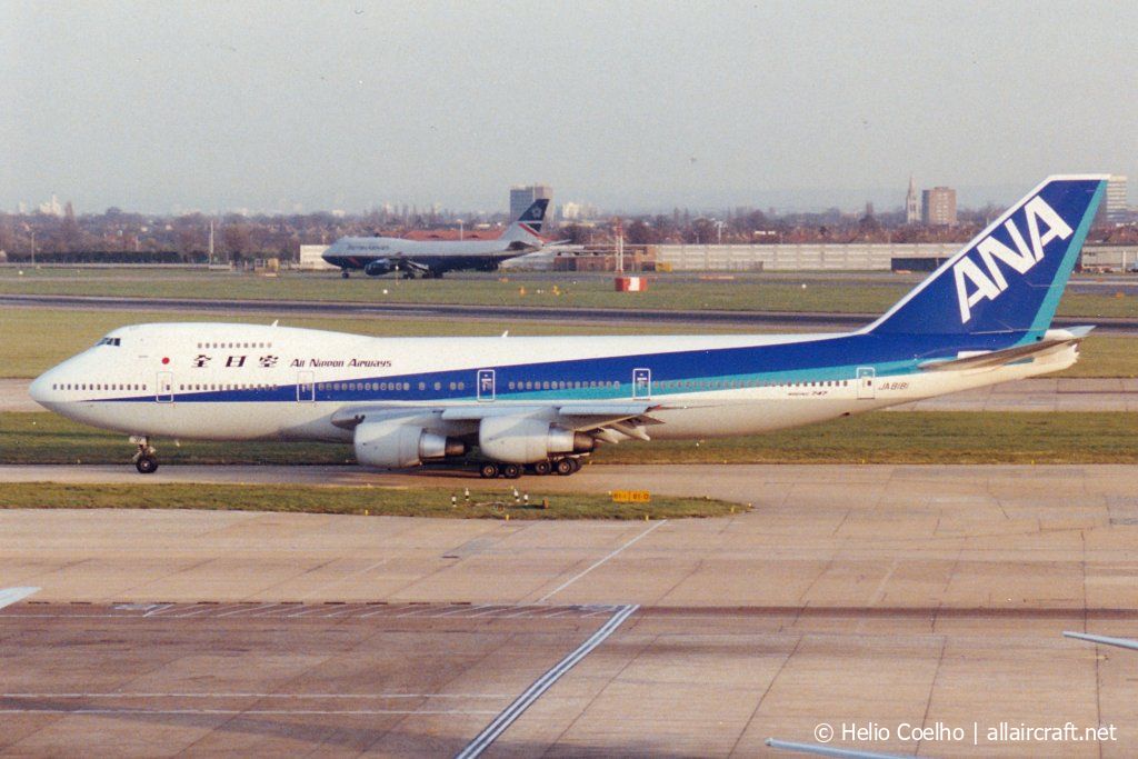 JA8181 (23698) 1986 Boeing 747-281B