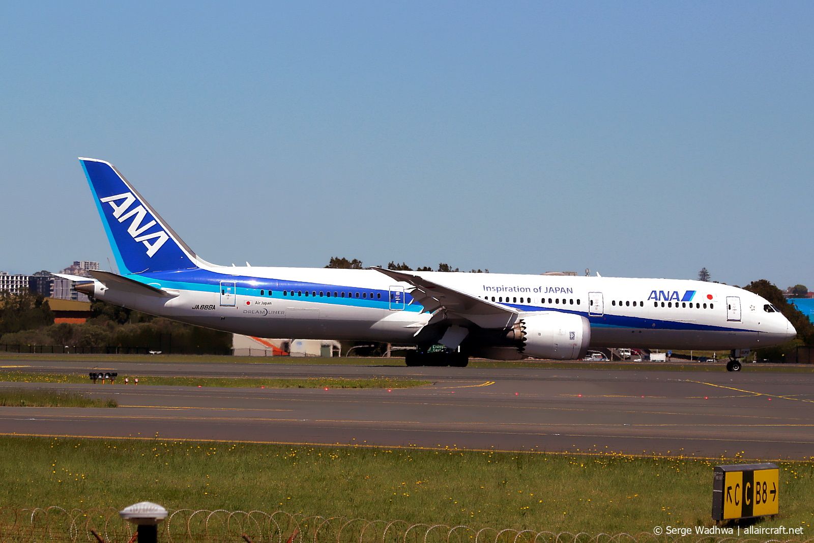 JA888A (43864) 2016 Boeing 787-9 Dreamliner