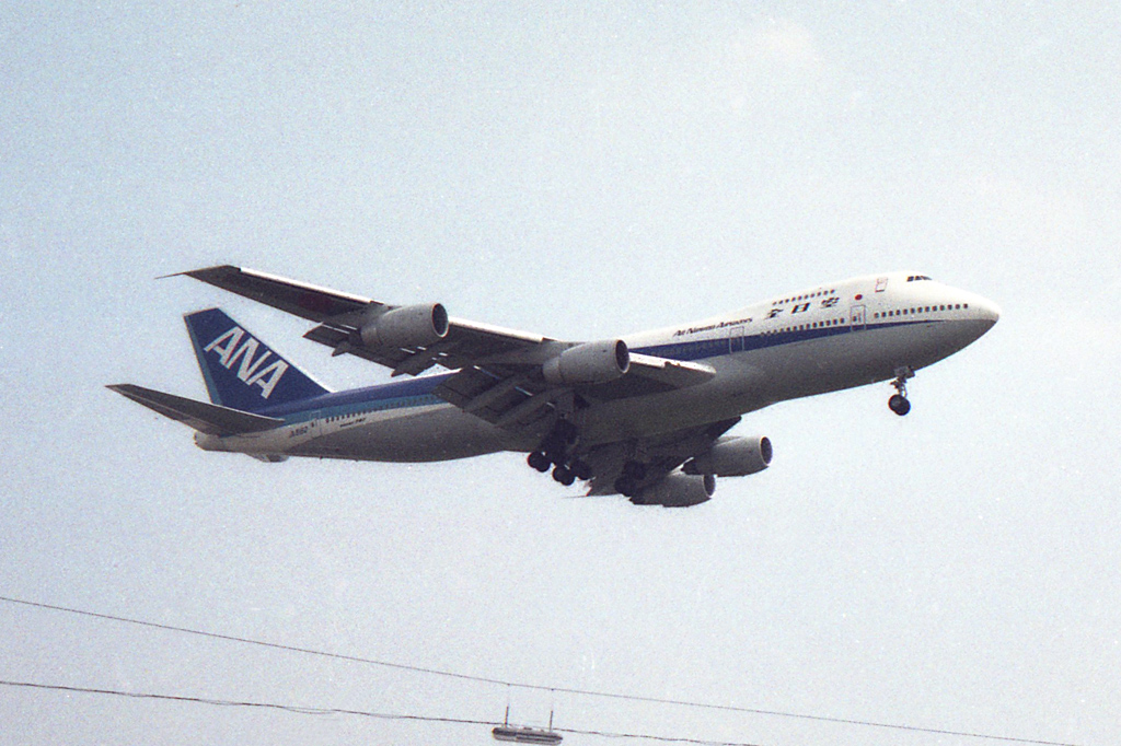 JA8182 (cn 23813) Boeing 747-281B