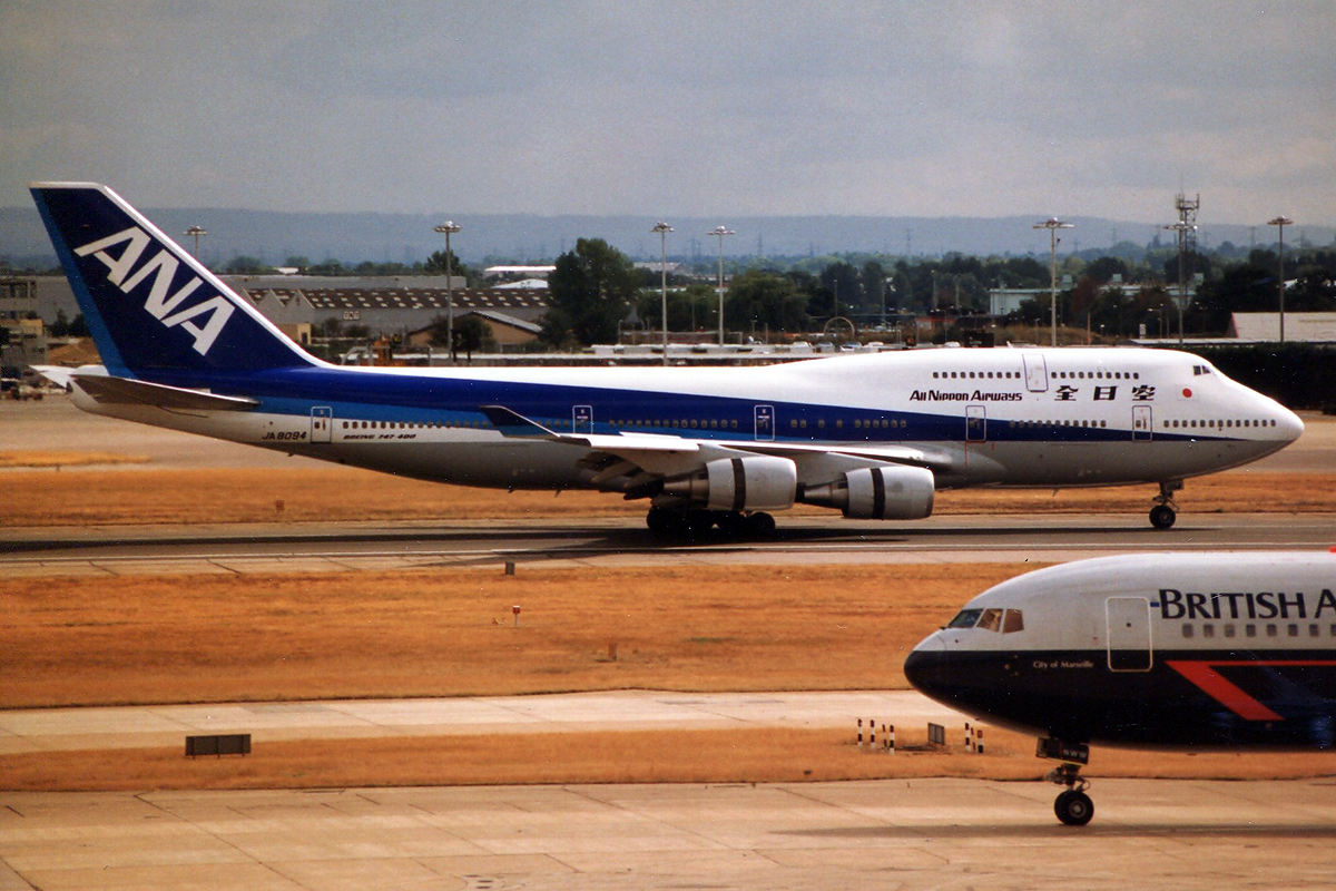 JA8094 (cn 24801) Boeing 747-481