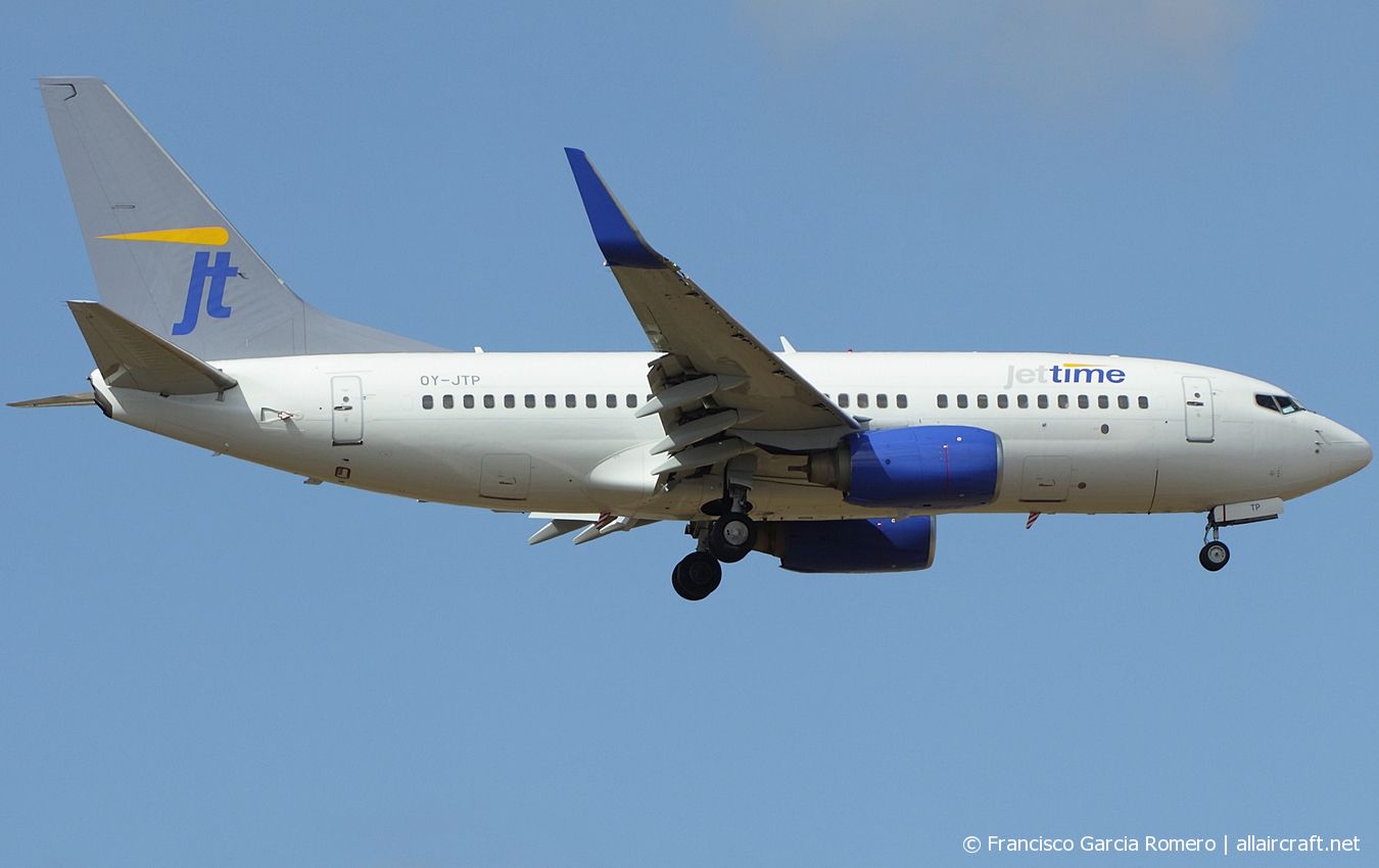 OY-JTP (34022) 2005 Boeing 737-79L(WL)