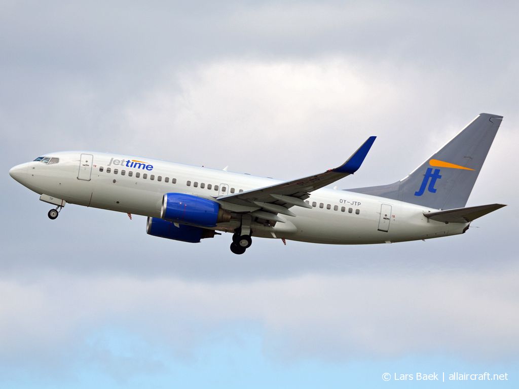 OY-JTP (34022) 2005 Boeing 737-79L(WL)