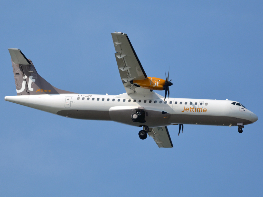 OY-JZZ (0548) 1998 ATR-72-500