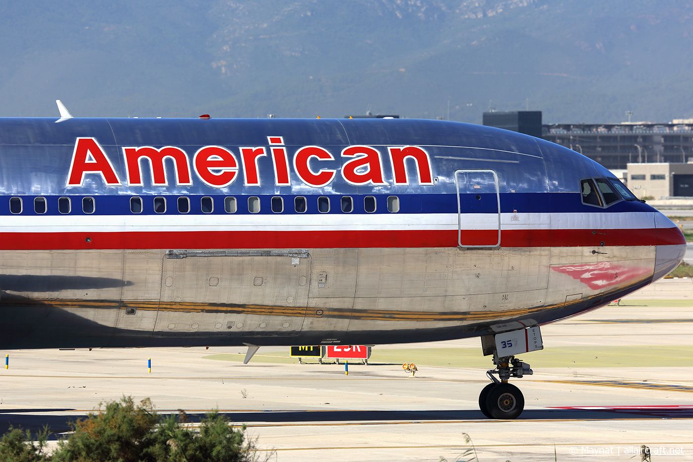 N357AA (cn 24038) Boeing 767-323ER