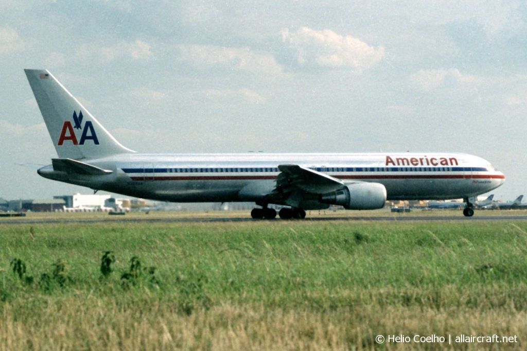 N397AN (29604) 1999 Boeing 767-323ER