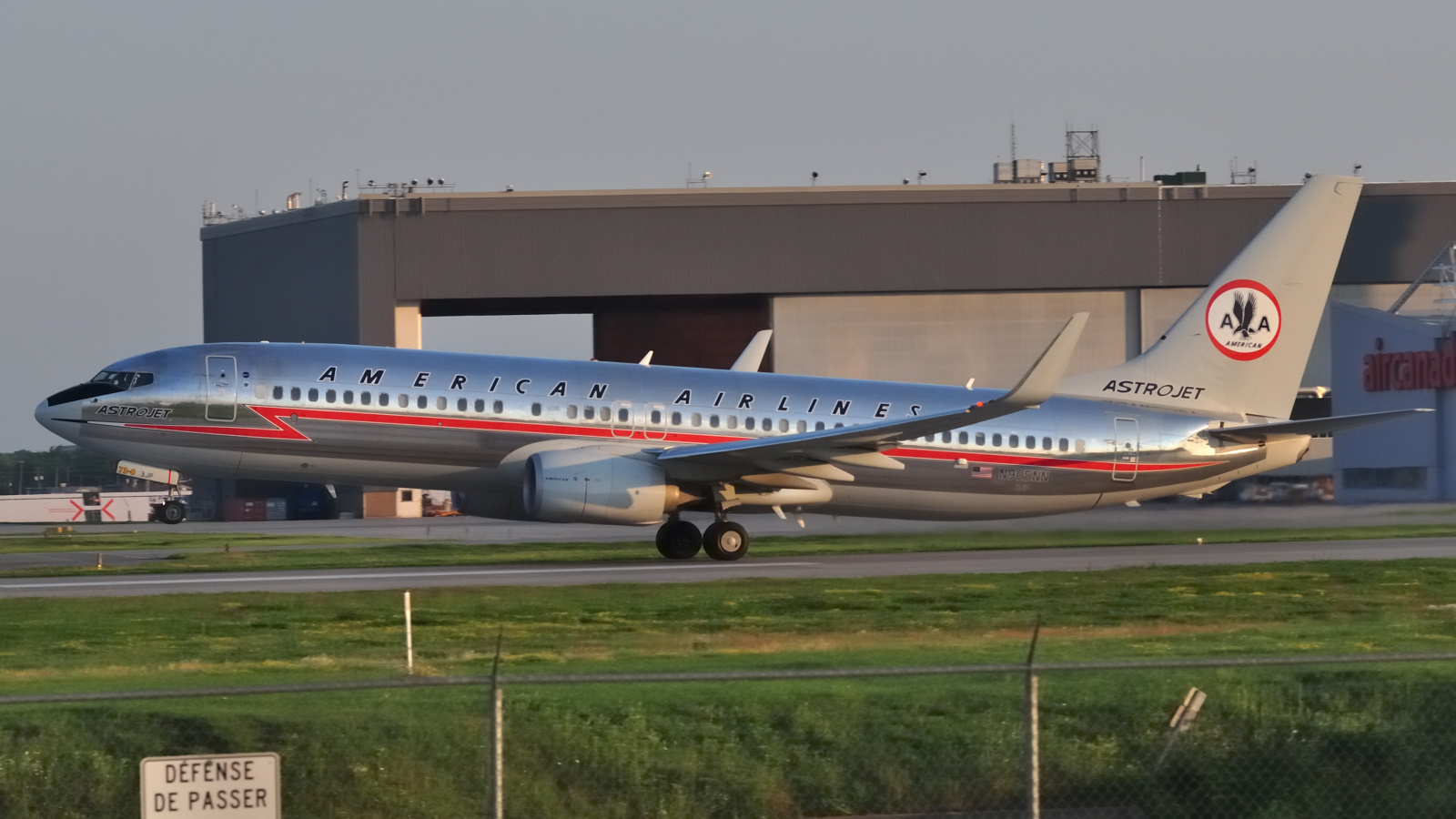 N905NN (cn 31156) Boeing 737-823