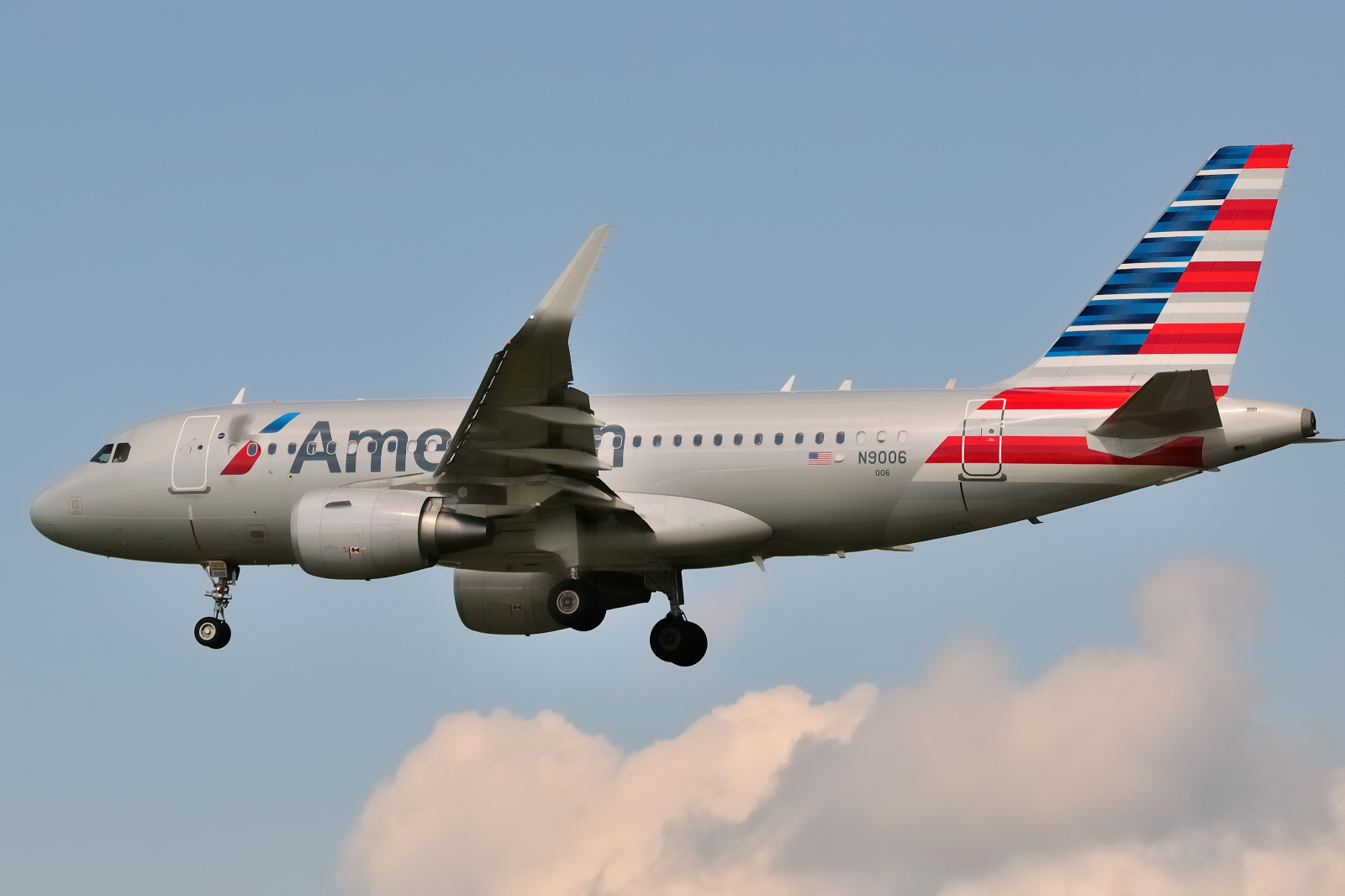 N9006, (cn 5761), Airbus A319-112