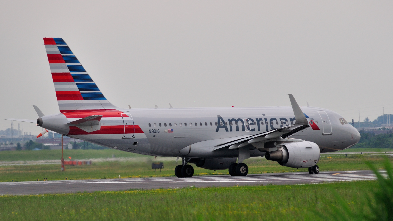 N9016 (cn 6040) Airbus A319-112