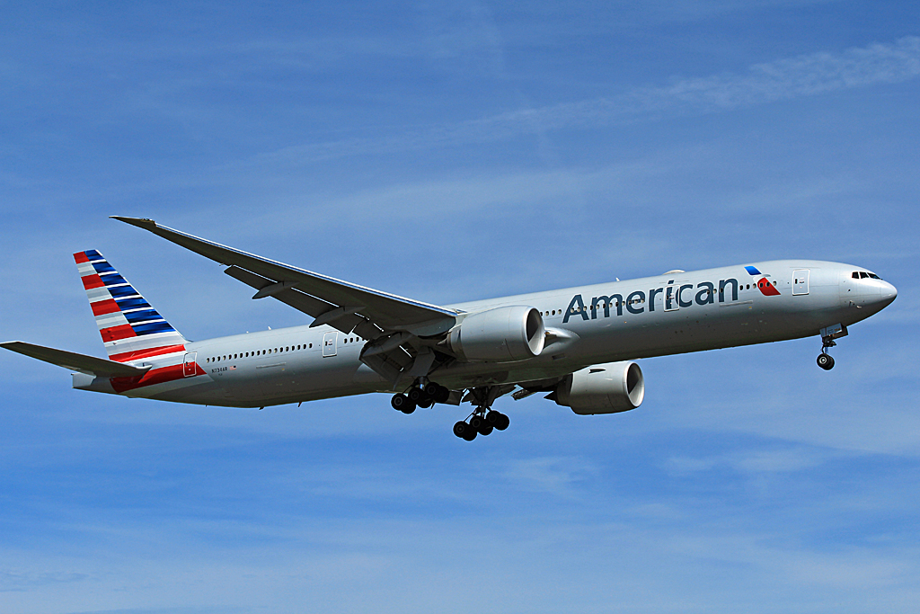 N734AR (cn 31480) Boeing 777-323ER