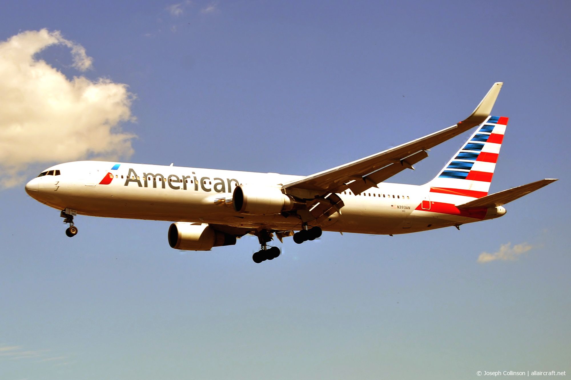 N393AN (cn 29430) Boeing 767-323ER