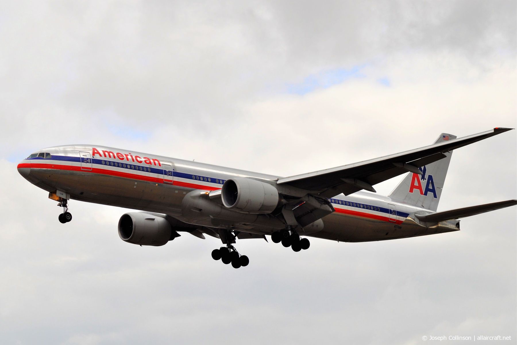 N771AN (29579) 1999 Boeing 777-223(ER)