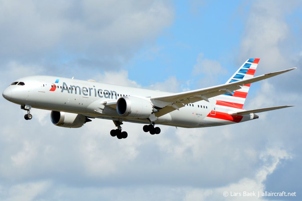 N819AN (40637) 2017 Boeing 787-8 Dreamliner