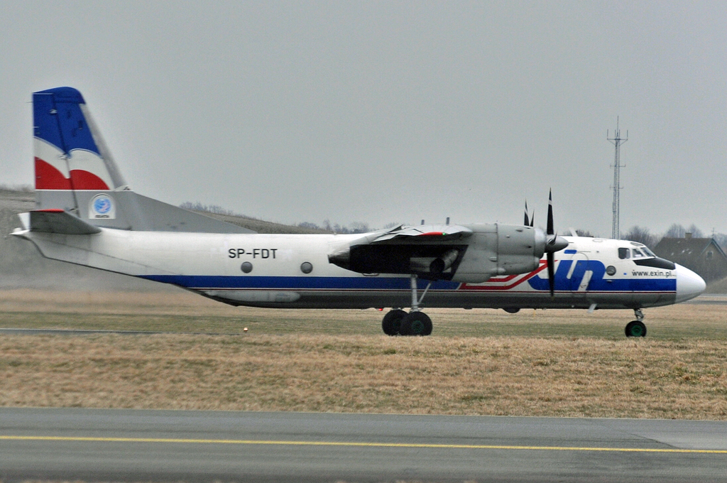 SP-FDT (12102) 1982 Antonov An-26B