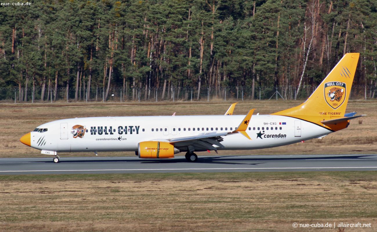 9H-CXG (37254) 2011 Boeing 737-8K5(WL)