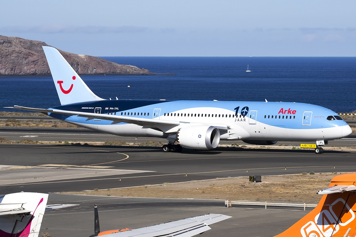 PH-TFL (37228) 2014 Boeing 787-8 Dreamliner