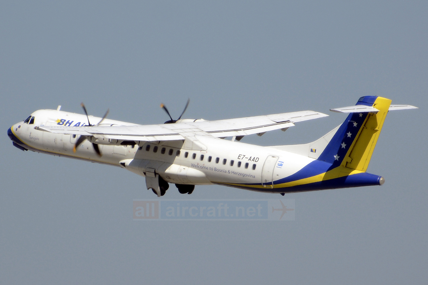 E7-AAD (464) 1995 ATR-72-212