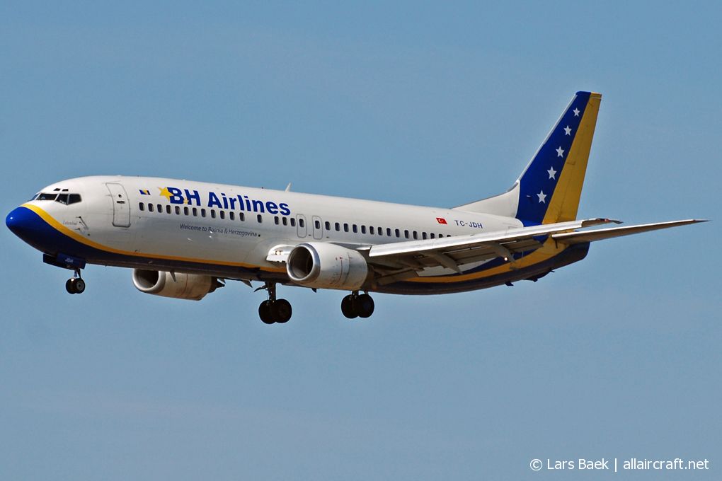 TC-JDH (cn 25184) Boeing 737-4Y0