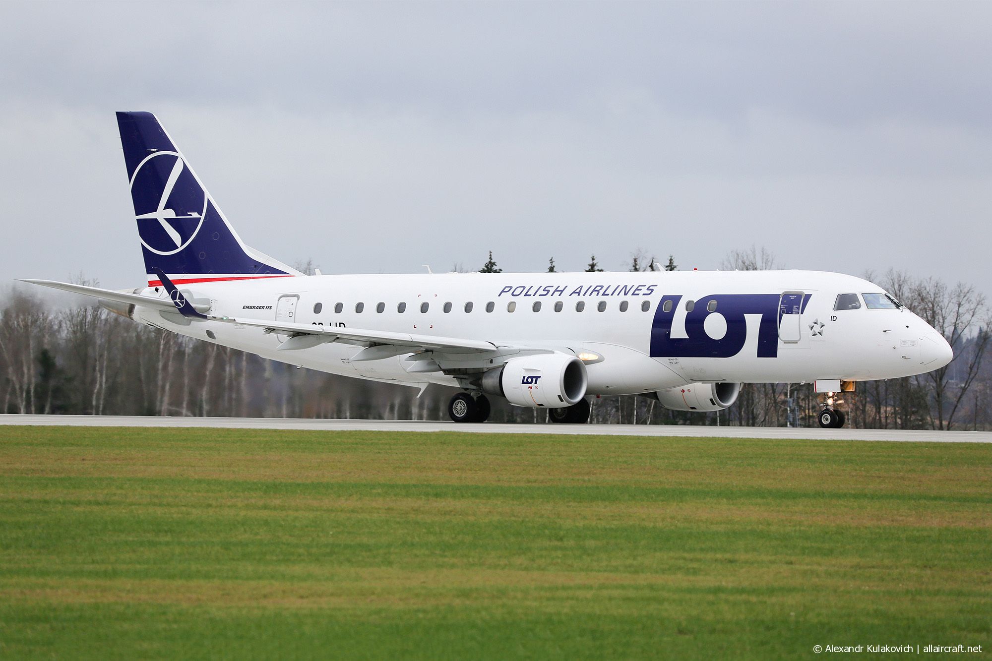 SP-LID (17000136) 2006 Embraer 170-200STD