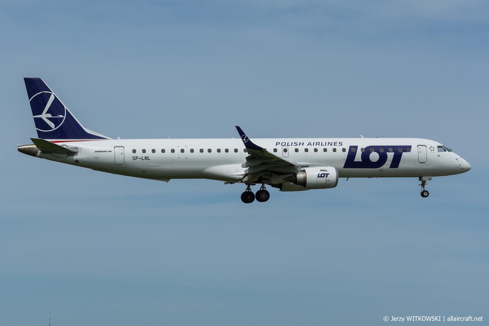 SP-LNL (19000382) Embraer 190-200IGW
