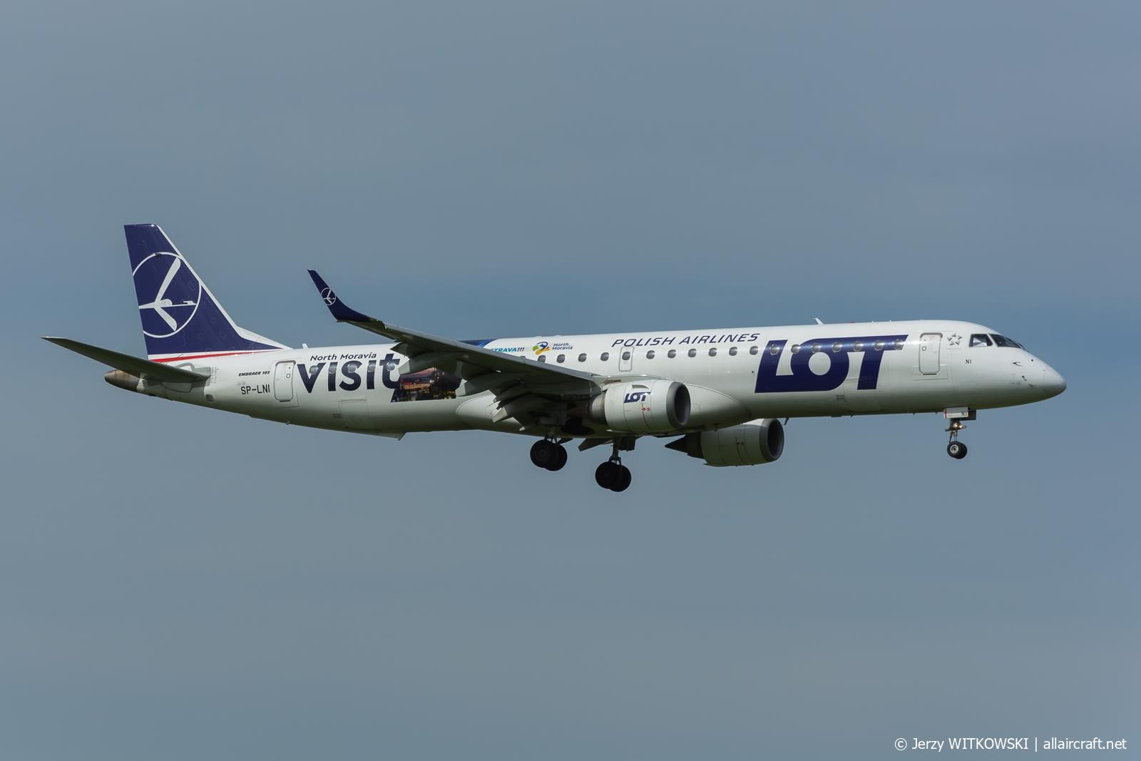 SP-LNI (19000240) Embraer 190-200IGW