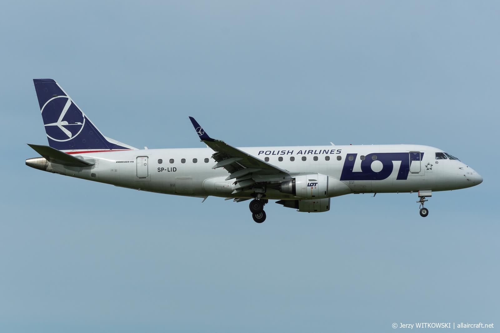SP-LID (17000136) Embraer 170-200STD