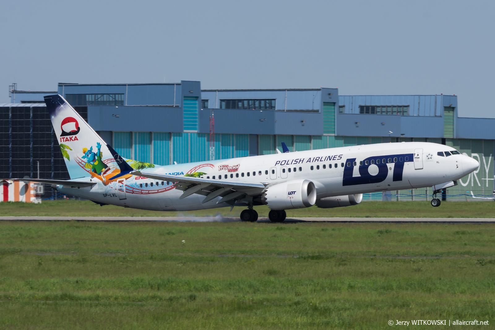 SP-LVL (43331) 2021 Boeing 737-8 MAX