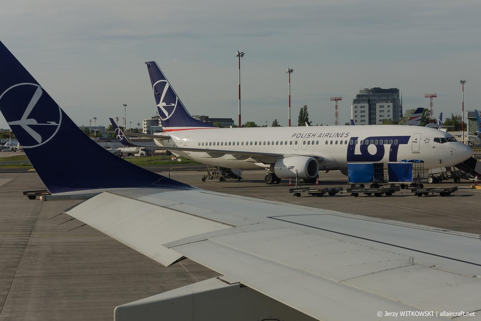 SP-LWD (32802) 2005 Boeing 737-89P(WL)