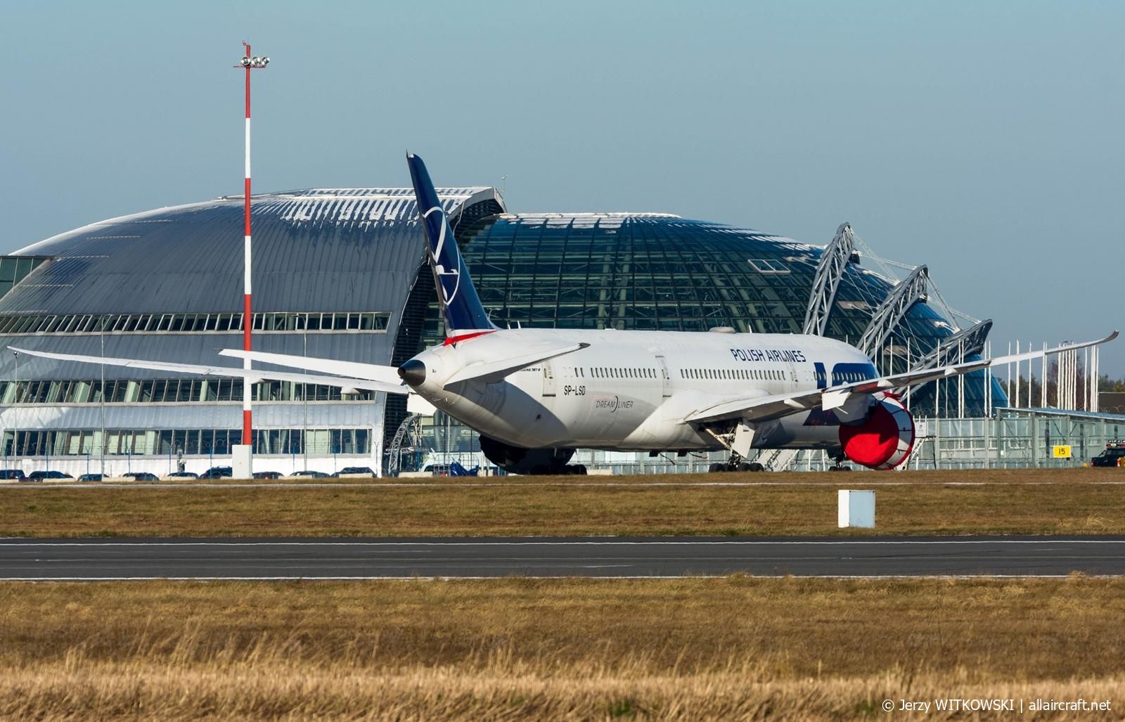 SP-LSD (38087) 2019 Boeing 787-9 Dreamliner