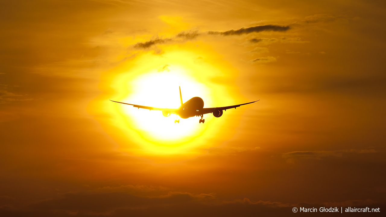 SP-LRC (35940) 2013 Boeing 787-8 Dreamliner