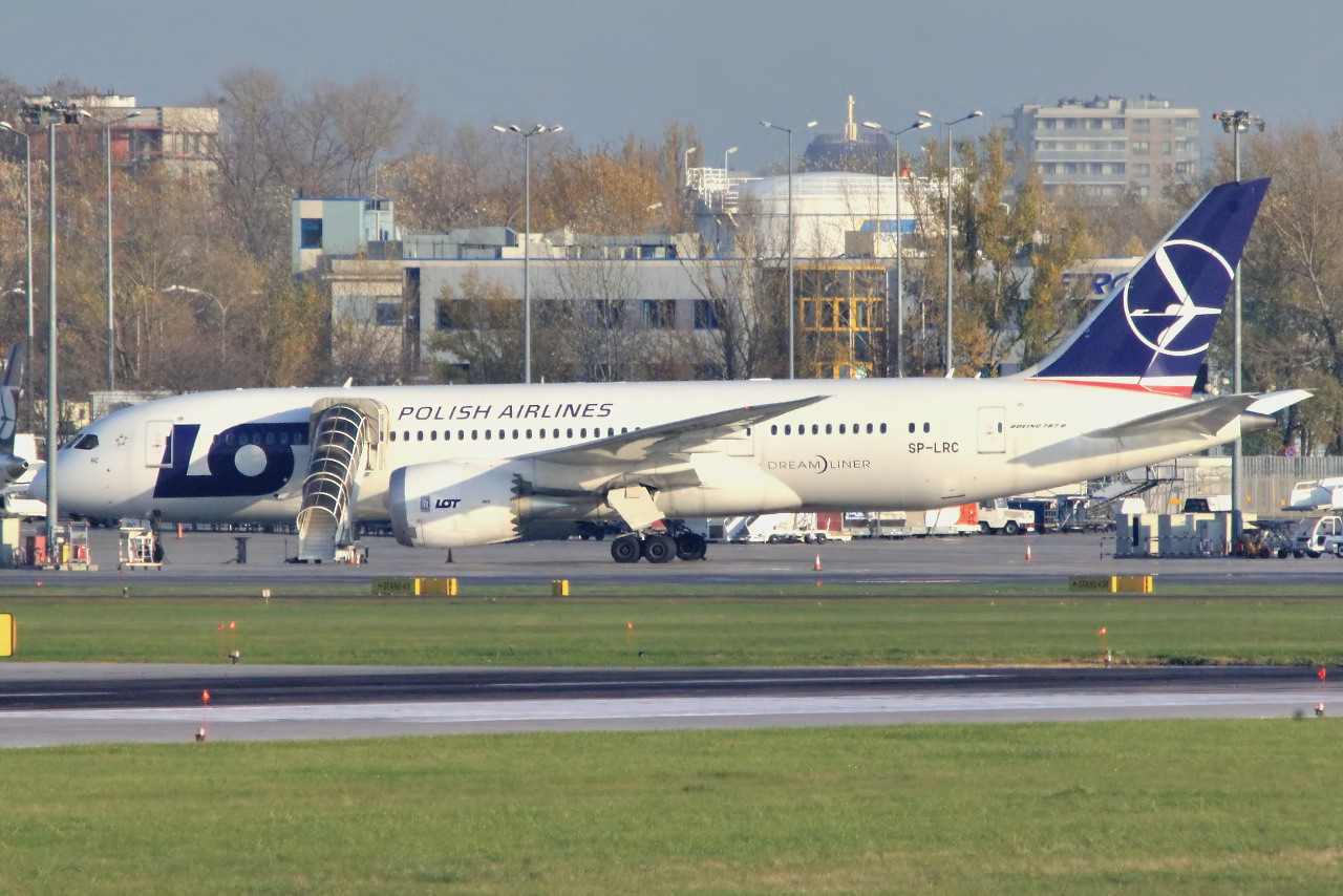 SP-LRC (35940) 2013 Boeing 787-8 Dreamliner