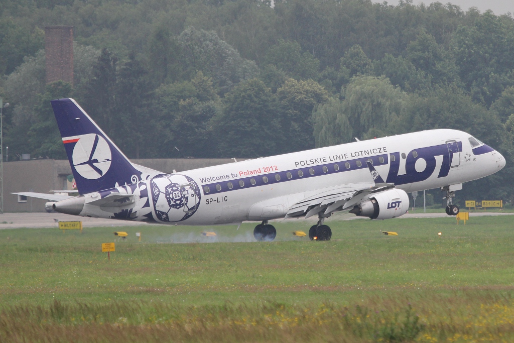 SP-LIC (17000134) Embraer 170-200STD