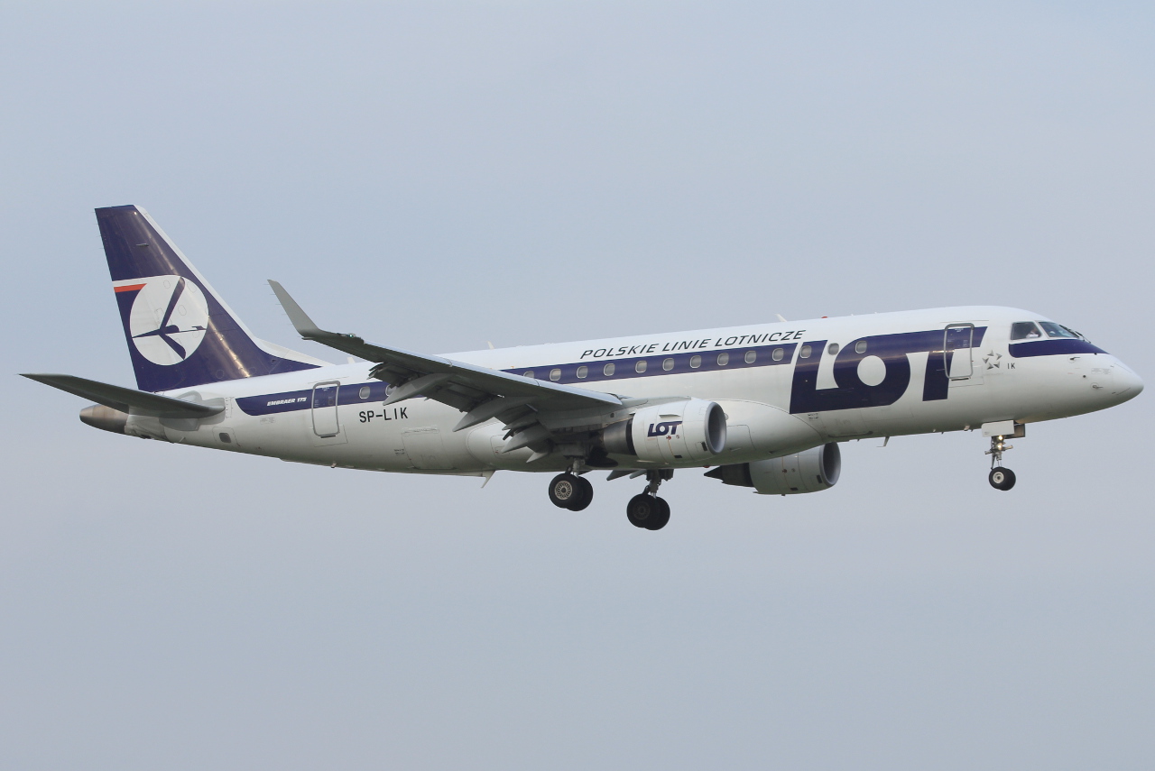 SP-LIK (17000303) Embraer 170-200LR