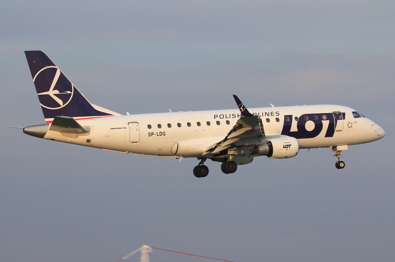 SP-LDG (17000065) Embraer 170-100STD
