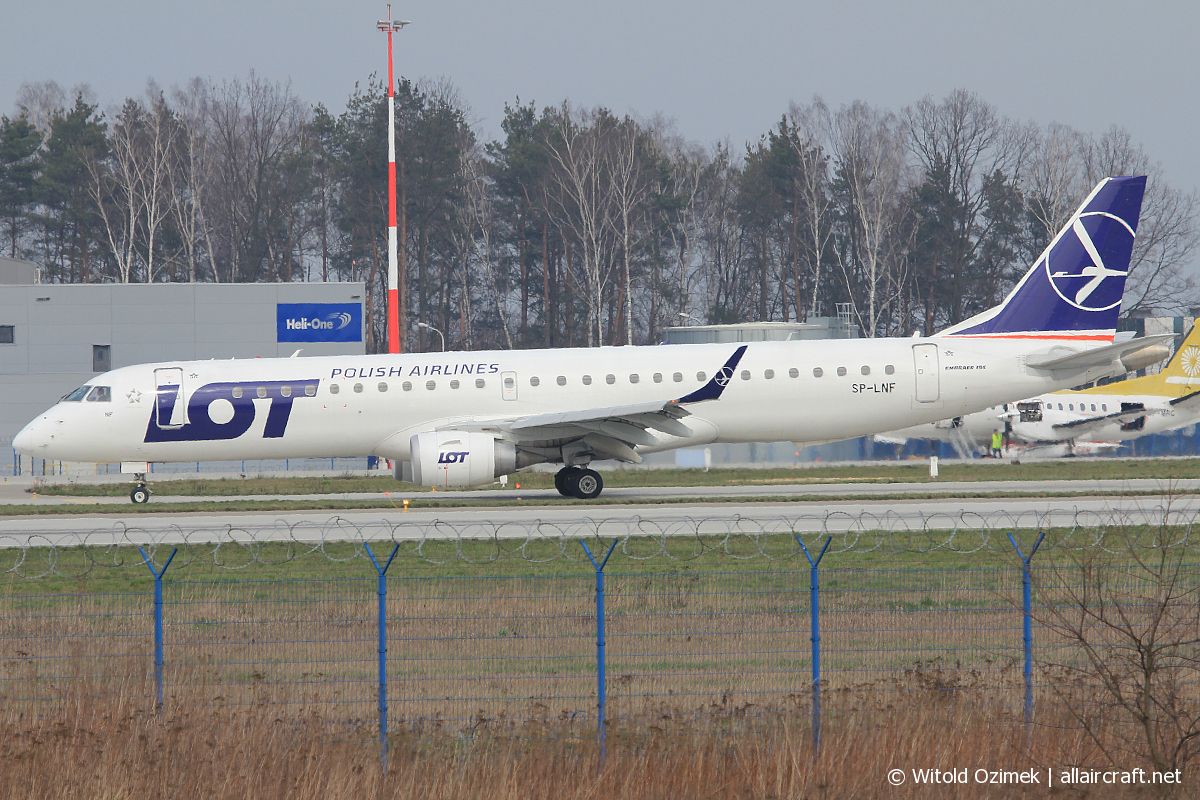 SP-LNF (19000596) Embraer 190-200LR